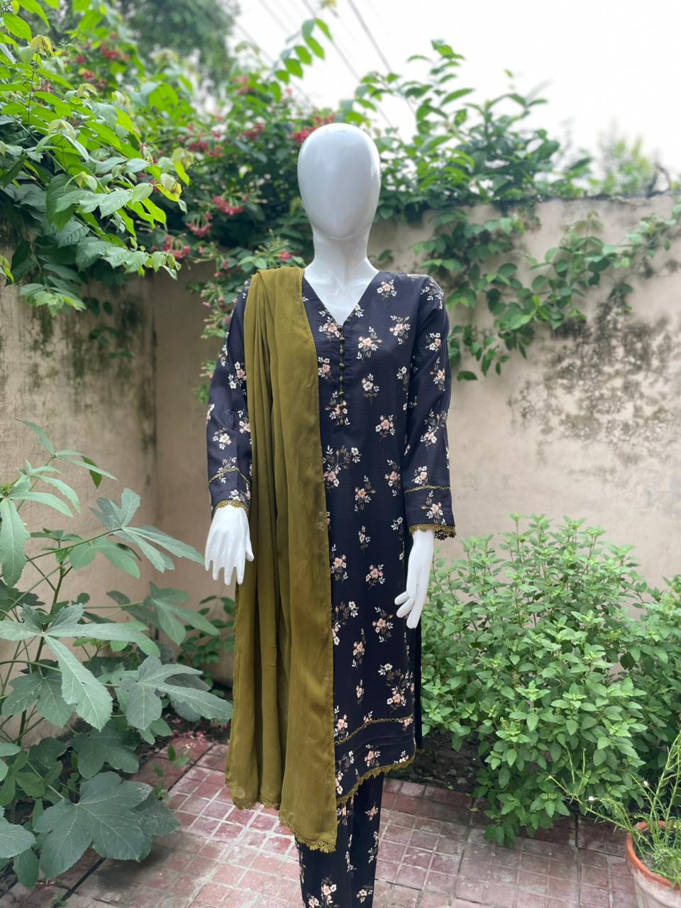 3 piece Stitched suit