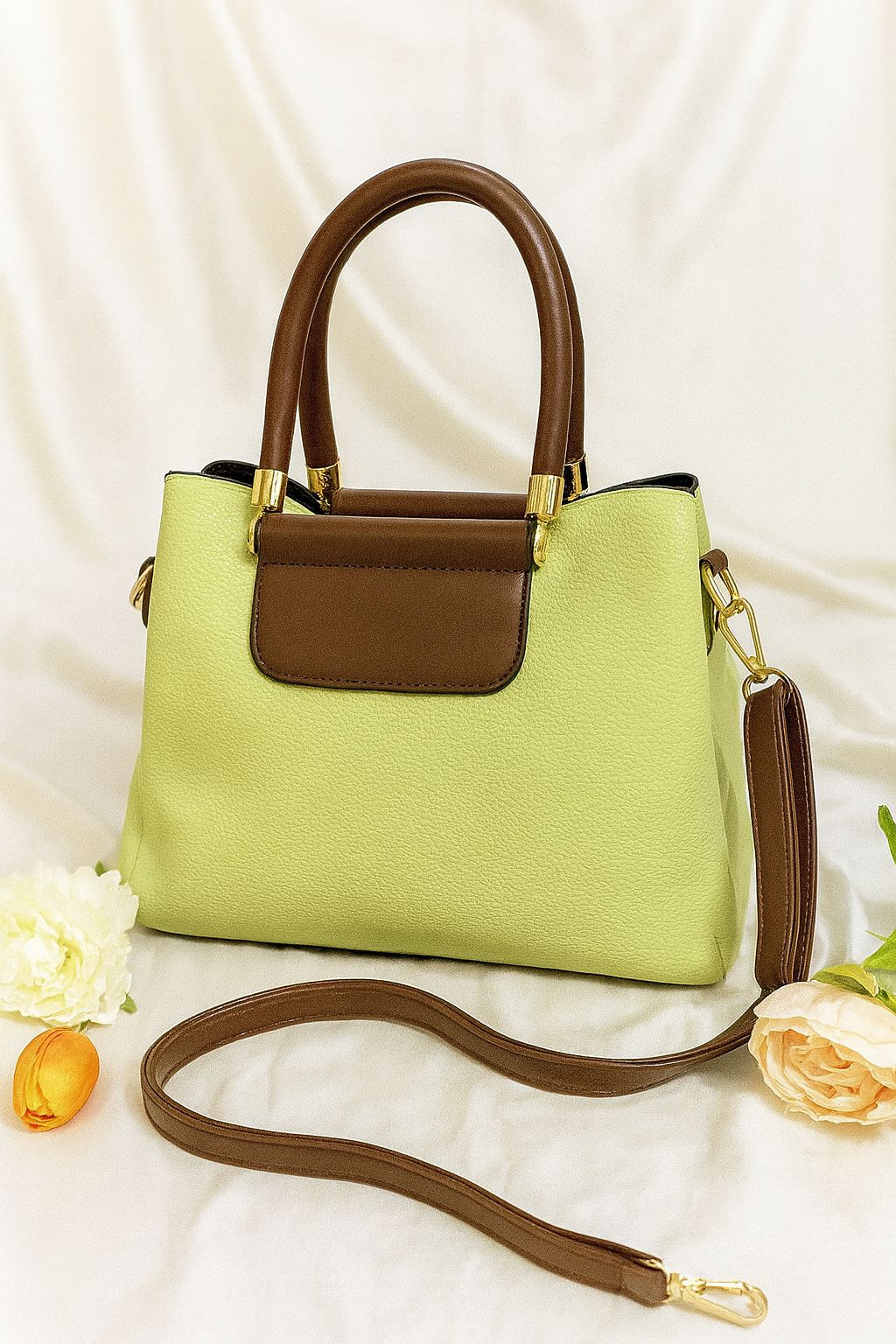 Pistachio Green Bag 🌿